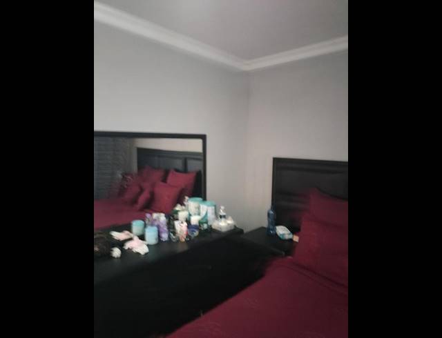 2 BEDROOM APARTMENT FOR SALE IN ROODEPOORT WEST